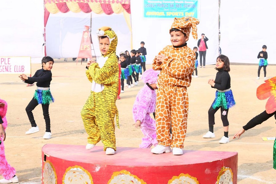 Lovely Vista School : Presented by Lovely Public Sr. Sec. School campus photo 12 of 30 — Nirman Vihar