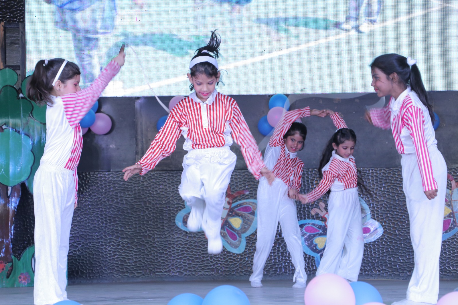 Lovely Vista School : Presented by Lovely Public Sr. Sec. School campus photo 17 of 30 — Nirman Vihar