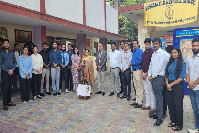 Jhabban Lal DAV Public School campus photo 12 of 30 — Paschim Vihar