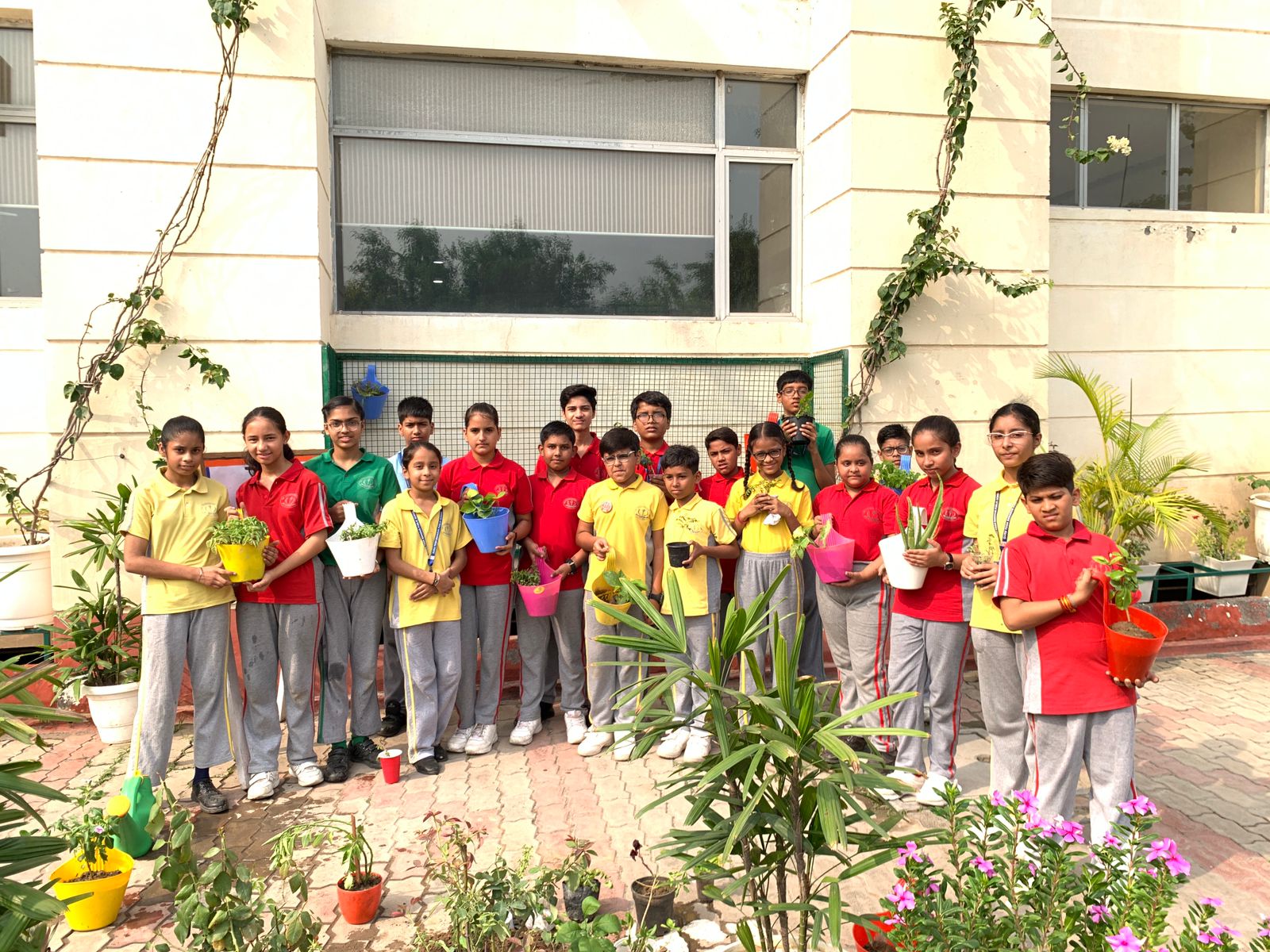 Guru Tegh Bahadur Public School campus photo 4 of 30 — Model Town