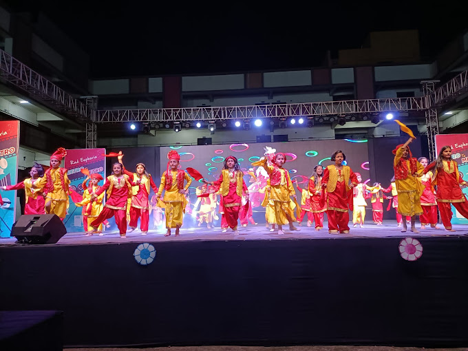 Radcliffe School campus photo 14 of 18 — Dighi