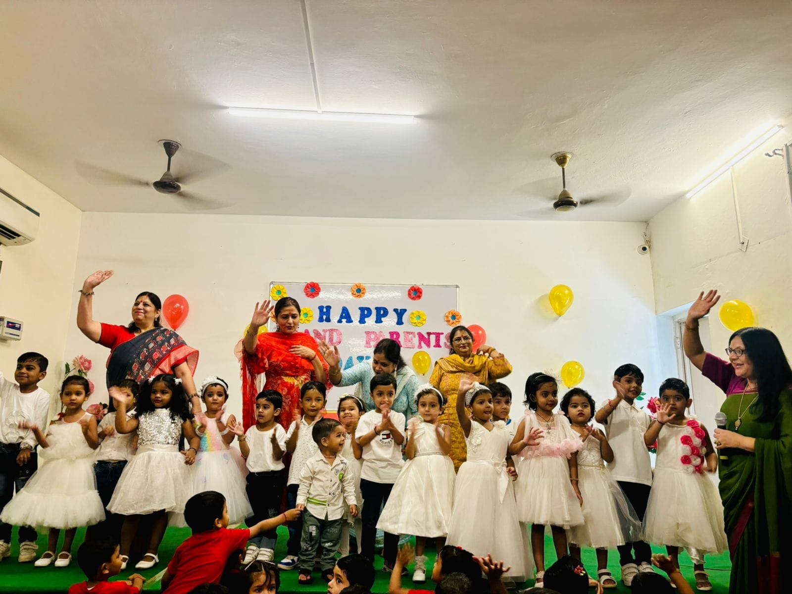 Shanti Gyan Niketan Senior Secondary Public School campus photo 8 of 30 — Dwarka