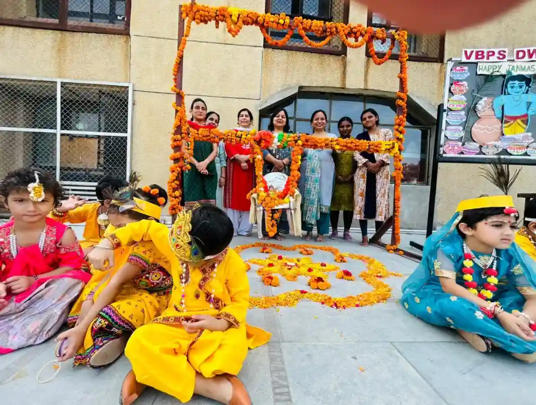Vishwa Bharati Public School campus photo 8 of 15 — Dwarka