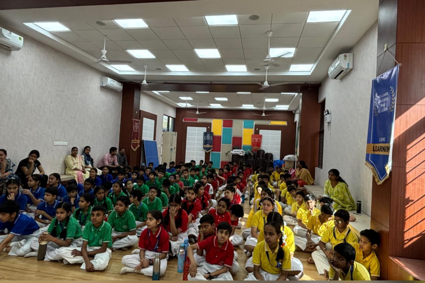 AES Middle School campus photo 7 of 18 — R K Puram