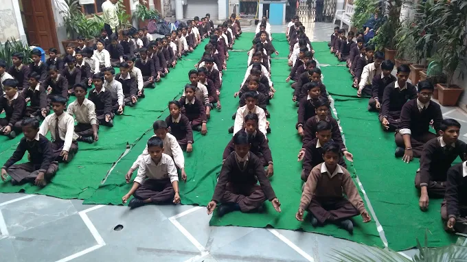 Hira Lal Jain Senior Secondary School campus photo 3 of 6 — Delhi Cantonment (Cantt)