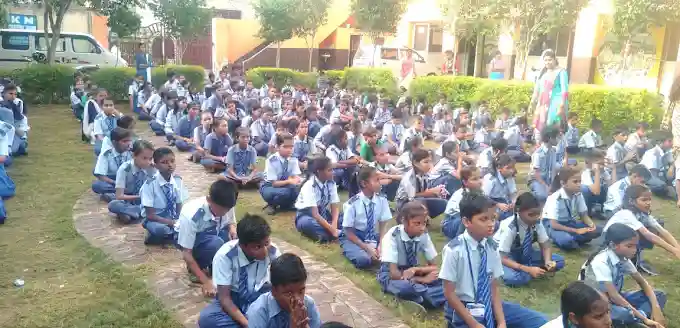 K M Convent School campus photo 7 of 8 — Sector 54
