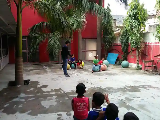 Kalindi Public School campus photo 3 of 7 — Basantpur