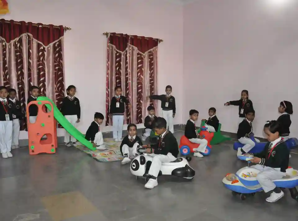Amar Shiksha Sadan Senior Secondary School campus photo 7 of 10 — Sundh