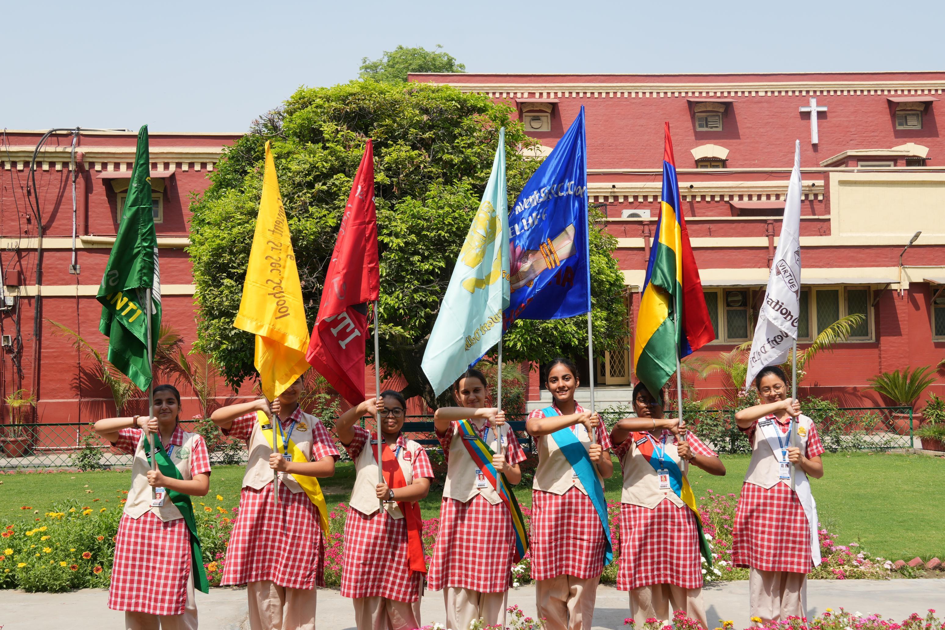 Presentation Convent Senior Secondary School campus photo 12 of 13 — Chandni Chowk