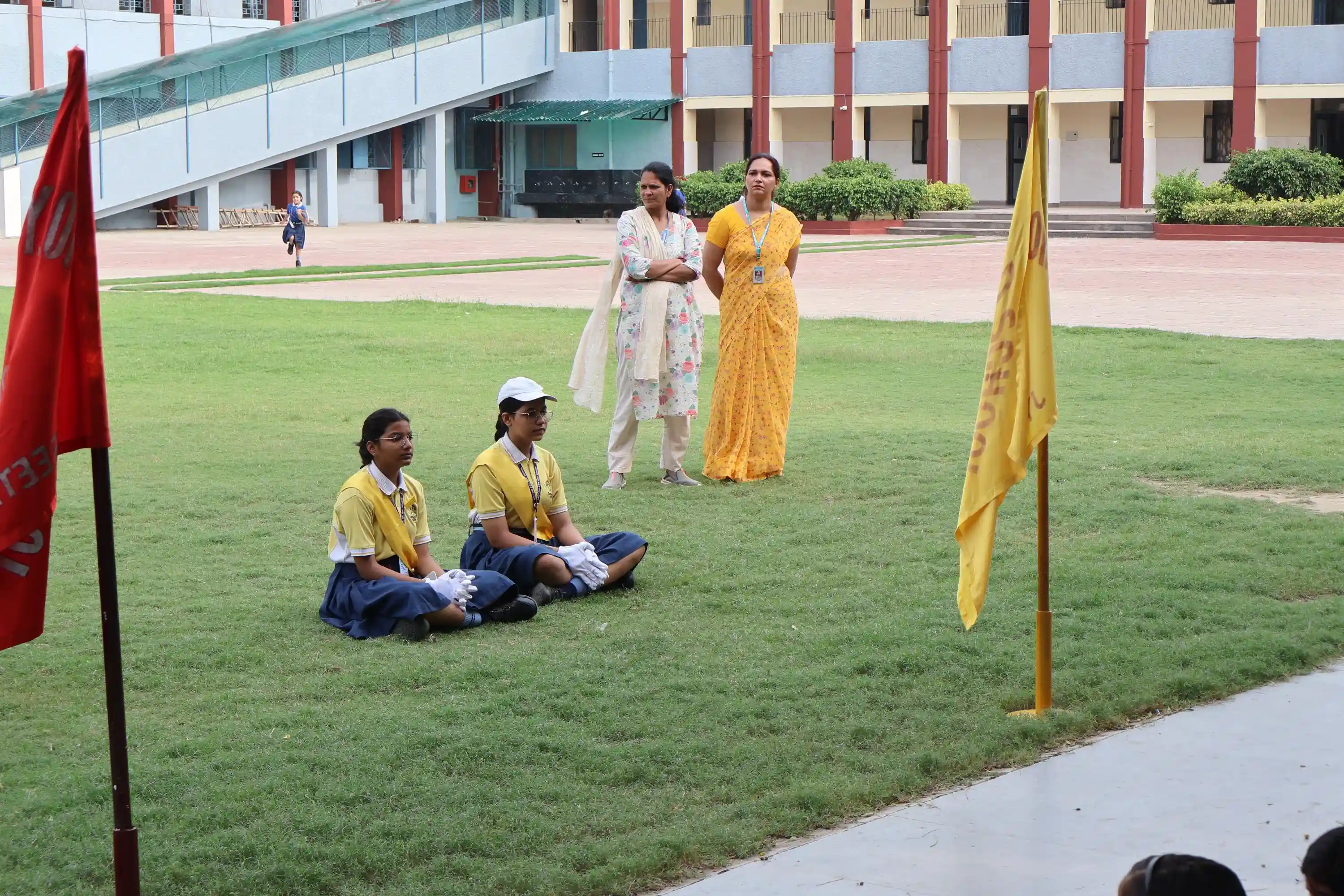Holy Child Senior Secondary School campus photo 12 of 15 — Thana Darwaja