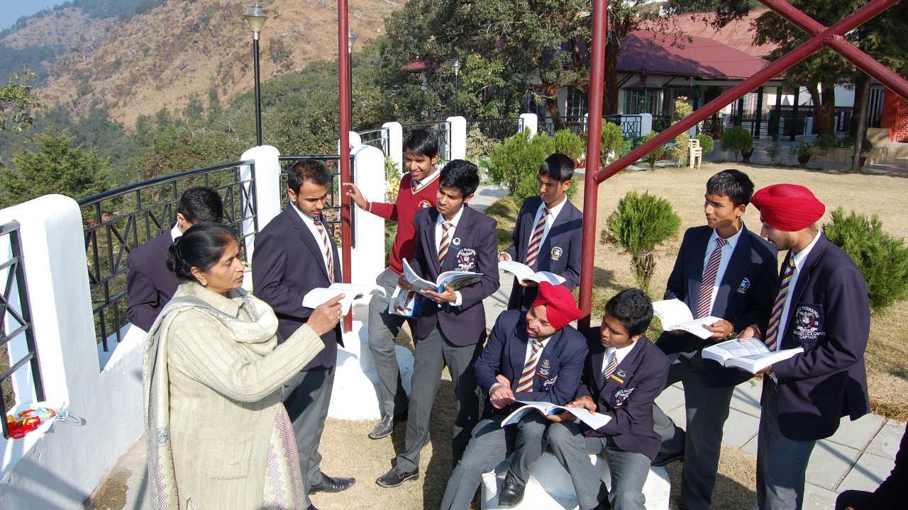 Guru Nanak Fifth Centenary School campus photo 4 of 12 — Mussoorie