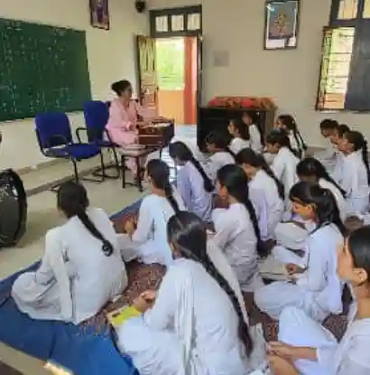 Kanya Gurukul Senior Secondary School campus photo 3 of 8 — Sonipat