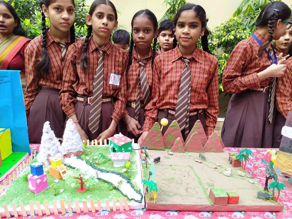 D.R.P. Convent Secondary School campus photo 5 of 10 — Karawal Nagar