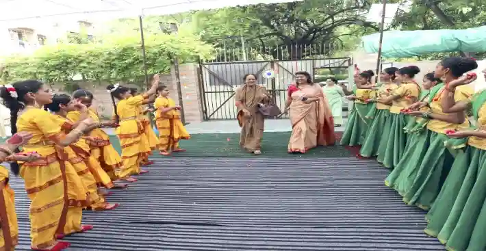 DAV Public School campus photo 5 of 7 — Gole Market
