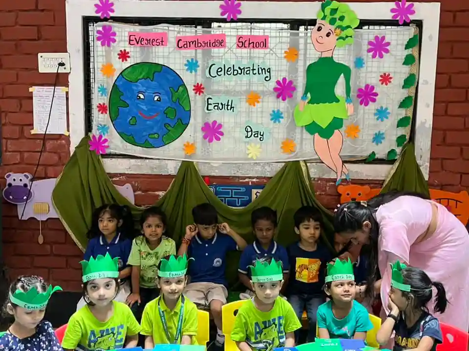 Everest Cambridge School campus photo 9 of 15 — Shakarpur