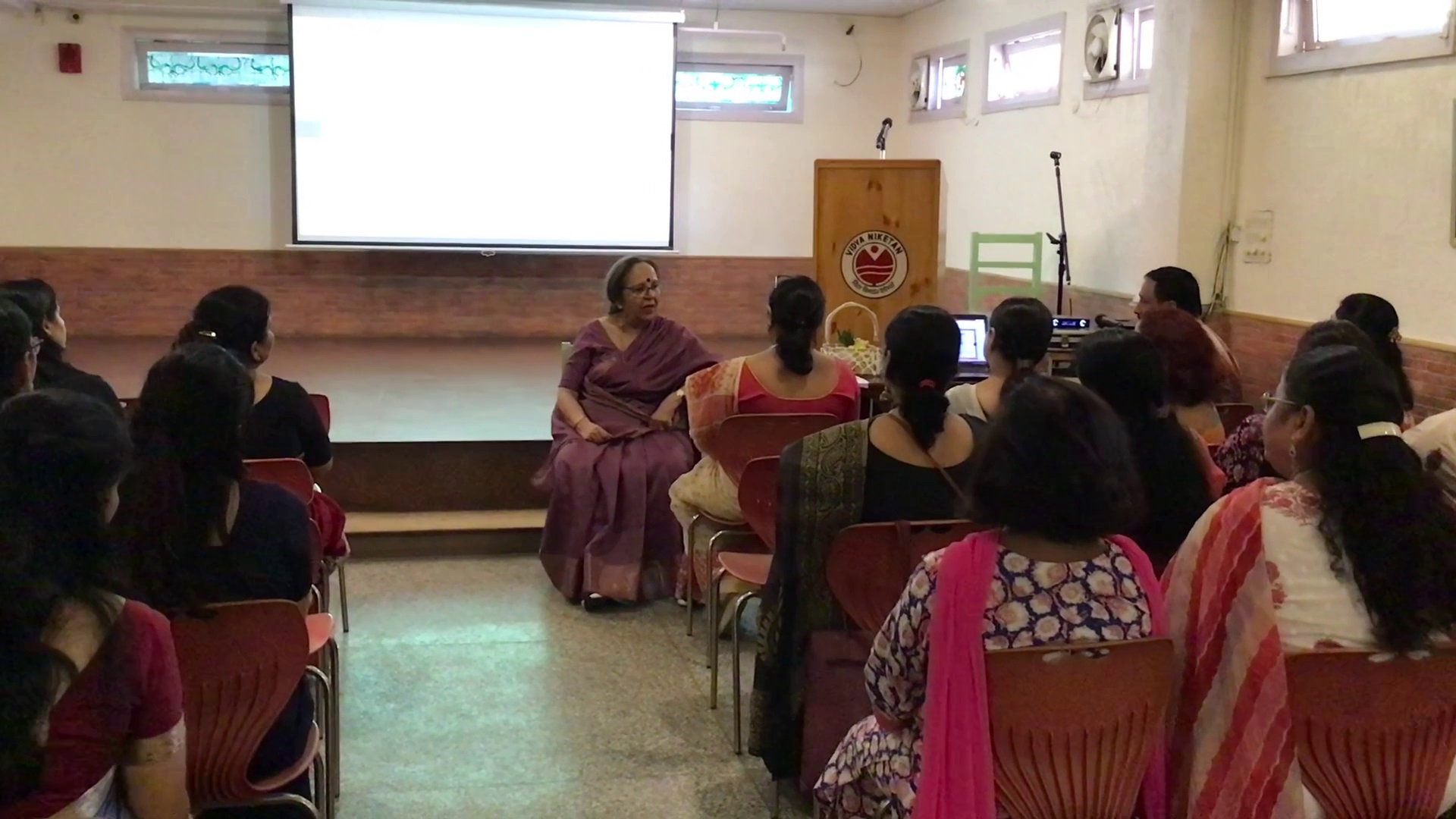 Vidya Niketan Senior Secondary School campus photo 15 of 27 — Saket