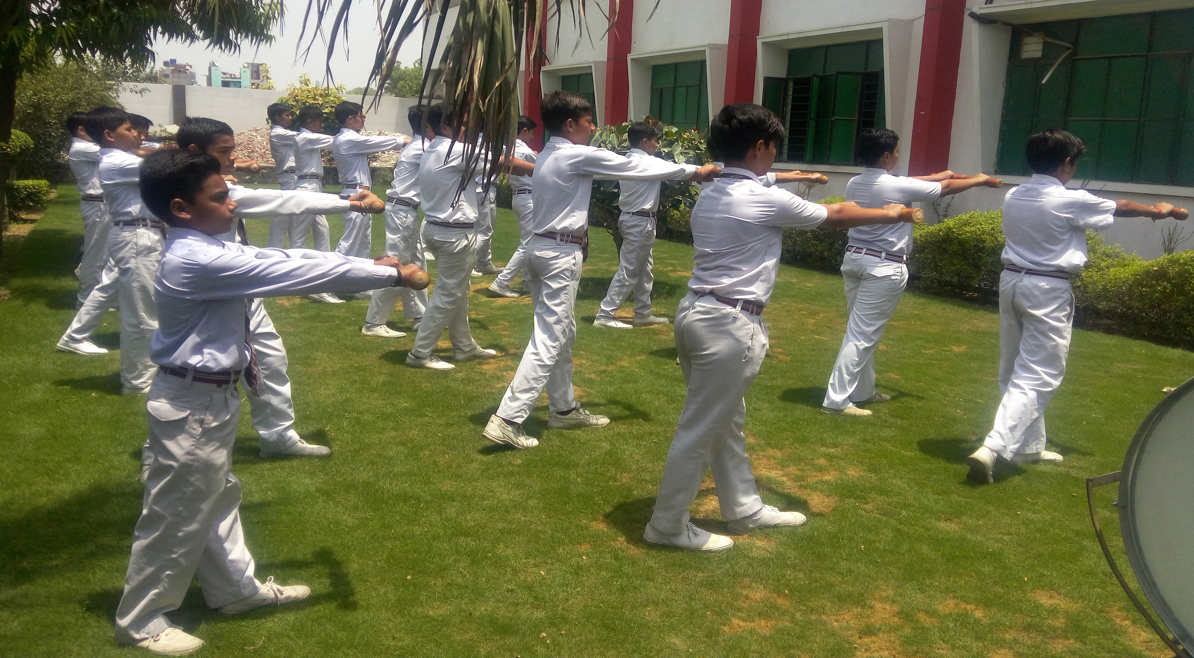 Hindon Public Senior Secondary School campus photo 2 of 10 — Mandoli