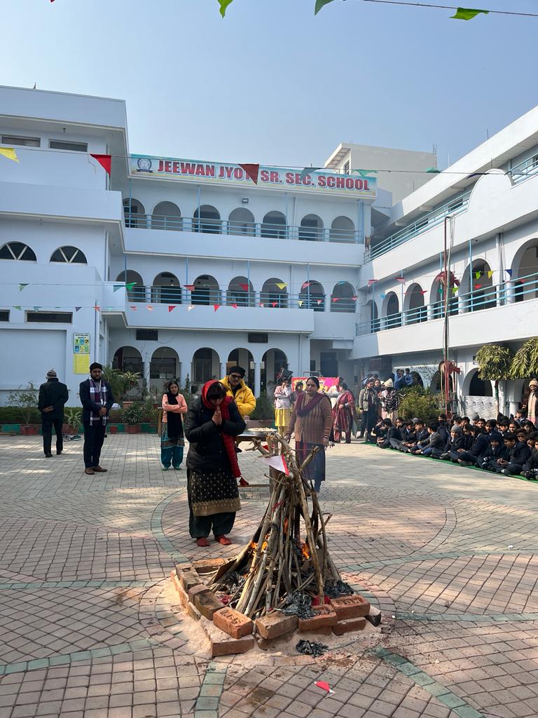 Navjeevan Adarsh Public School campus photo 5 of 30 — Gautampuri
