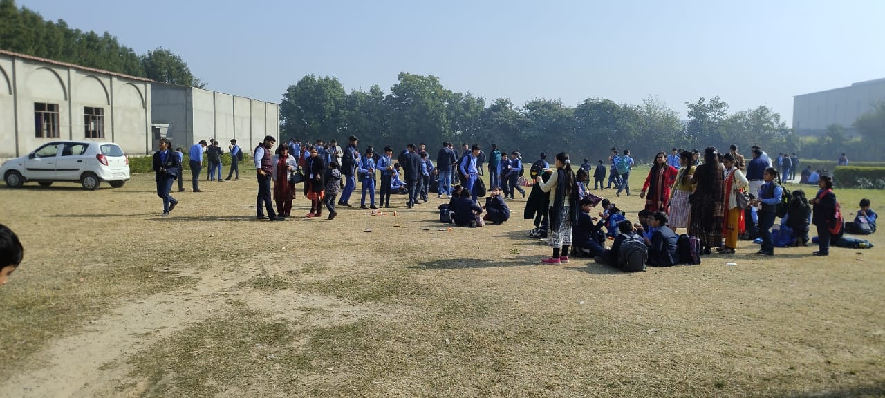 Navjeevan Adarsh Public School campus photo 21 of 30 — Gautampuri