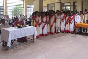 Raisina Bengali Senior Secondary School campus photo 9 of 30 — Gole Market