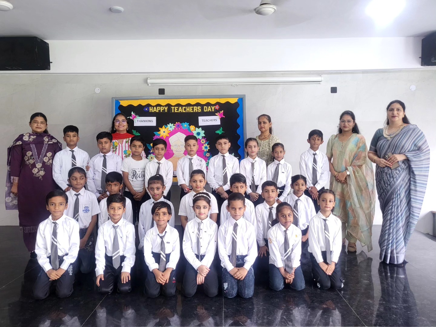 Rajiv Gandhi Memorial Public School campus photo 6 of 30 — Hastsal