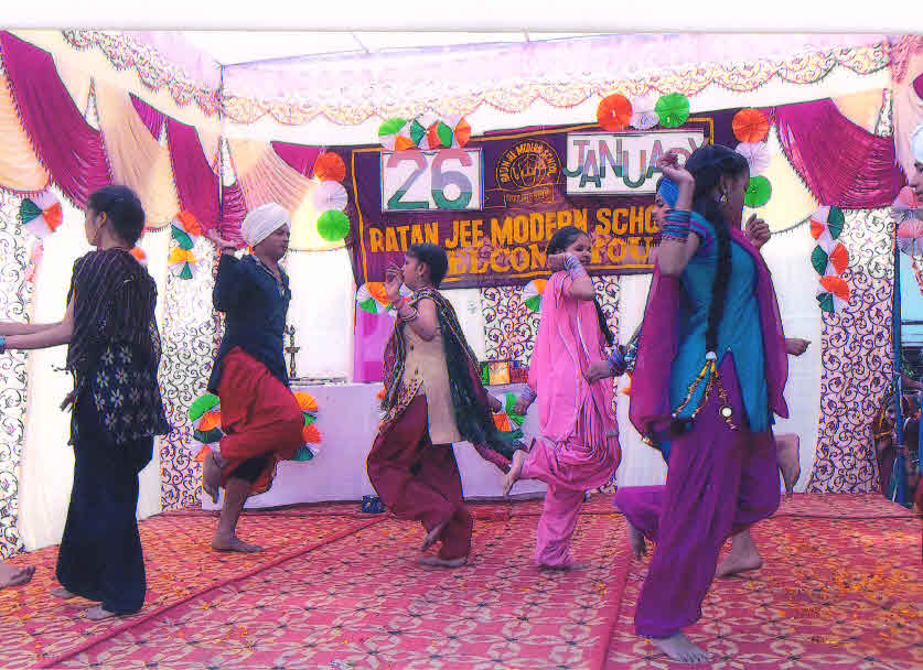 Ratanjee Modern School campus photo 5 of 30 — Badarpur