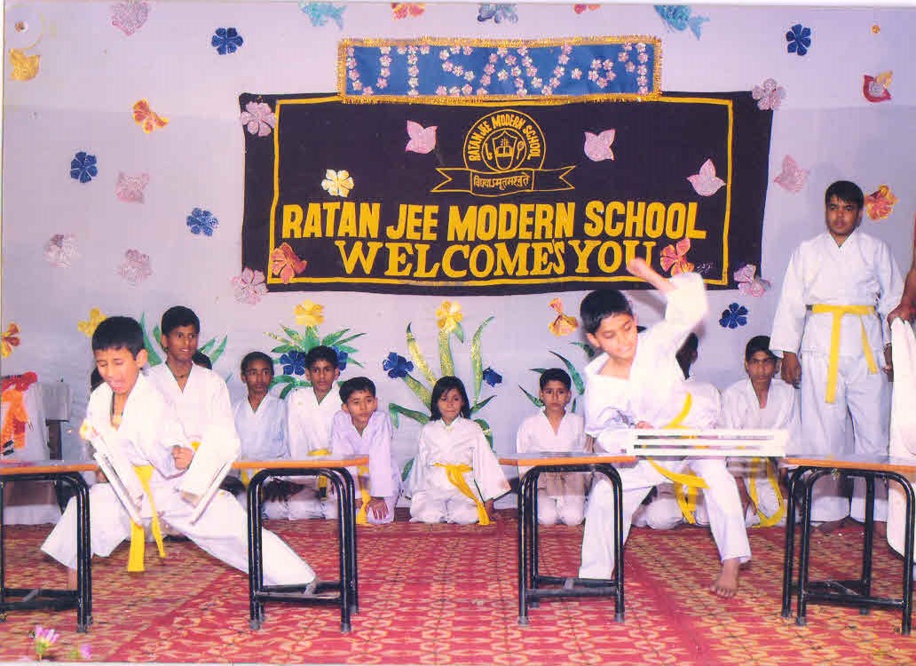 Ratanjee Modern School campus photo 4 of 30 — Badarpur