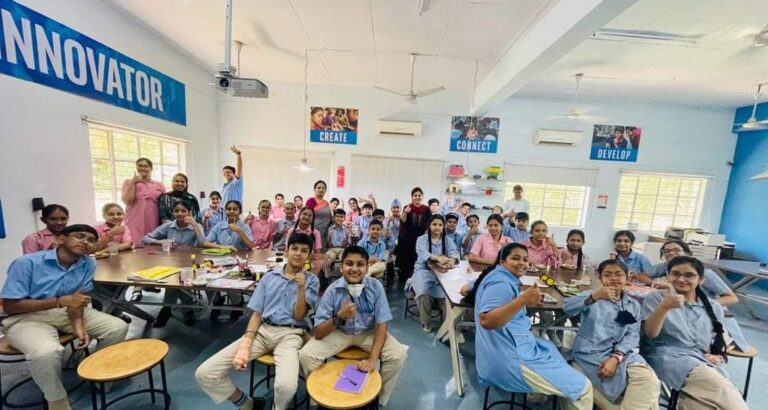 Salwan Girls' Senior Secondary School campus photo 2 of 6 — Rajinder Nagar