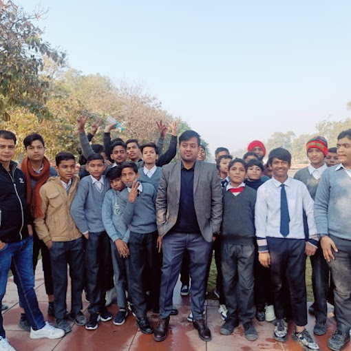Saraswati Bal Mandir Senior Secondary School campus photo 7 of 18 — Mehrauli