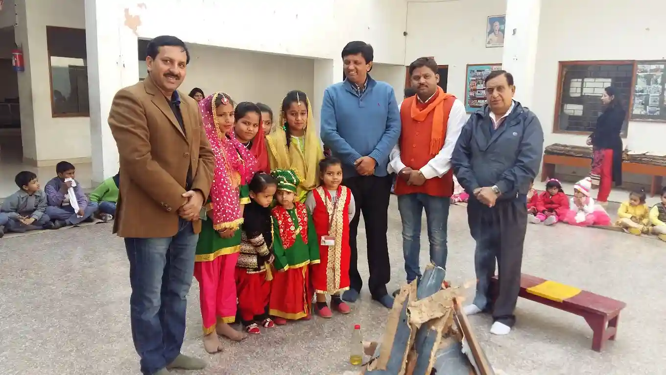 Shishu Bharti Shiv Mandir Vidyalaya campus photo 3 of 4 — Jhilmil colony