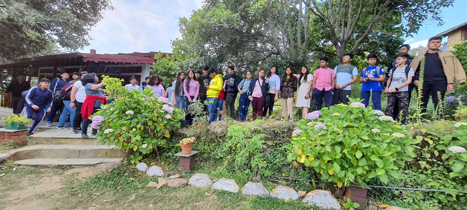 Modern Child Public School campus photo 7 of 9 — Nangloi