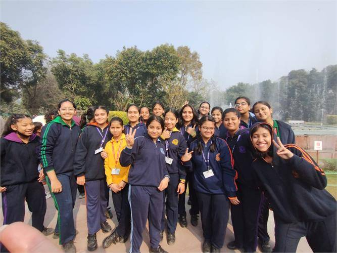 Arwachin Bharti Bhawan Sr. Sec. School campus photo 4 of 6 — Vivek Vihar