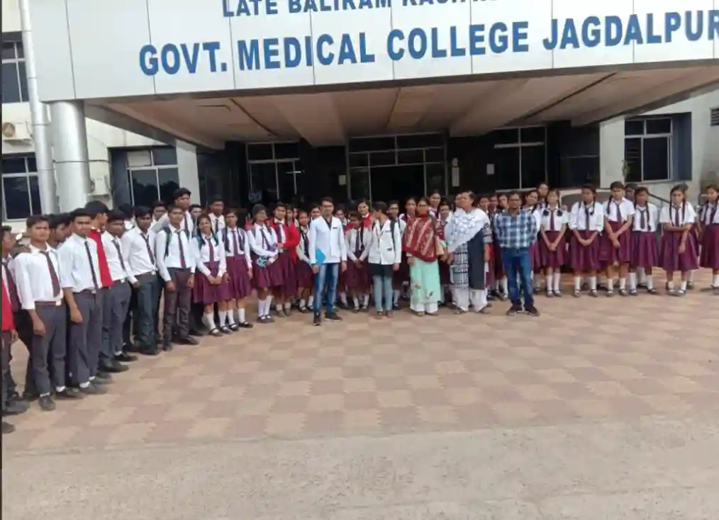 HAM Senior Secondary School campus photo 3 of 12 — Jagdalpur
