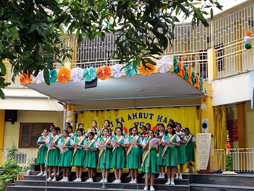 Nirmala Rani English Primary School campus photo 3 of 6 — Malleswaram