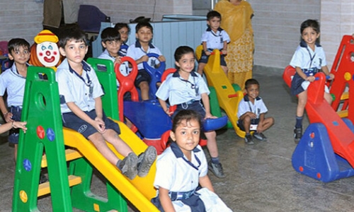 Divine Happy Senior Secondary School campus photo 2 of 7 — Paschim Vihar