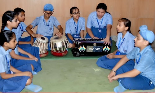 M.R. Vivekananda Model School campus photo 4 of 7 — Tilak Nagar (West Delhi)