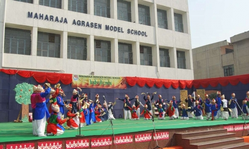 Maharaja Agrasen Model School campus photo 3 of 8 — Pitampura