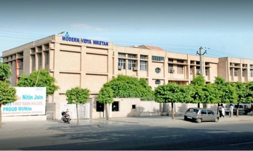 Modern Vidya Niketan School campus photo 2 of 8 — Sector 17