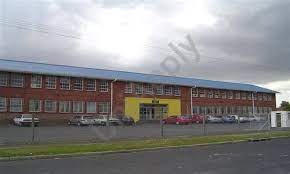 Windermere High School campus photo 4 of 7 — Binnipete