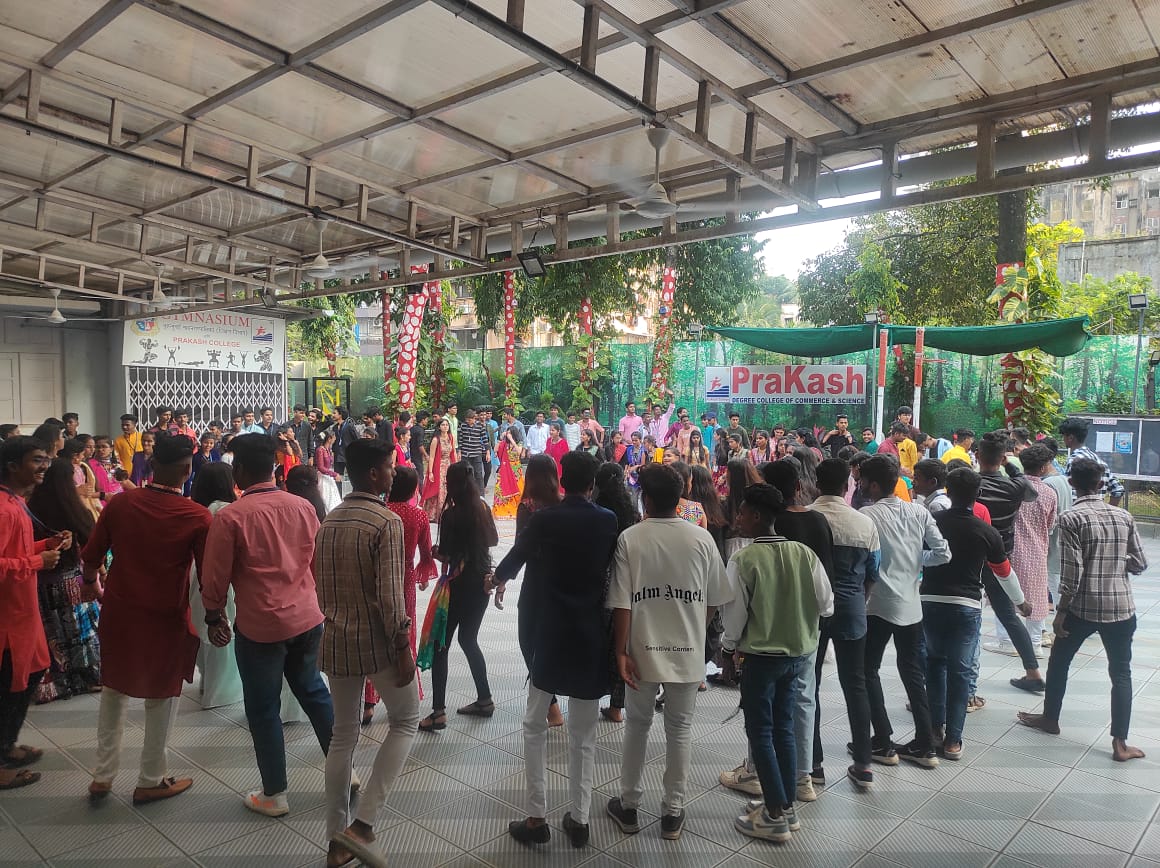 Prakash College Of Commerce And Science campus photo 3 of 6 — Kandivali West