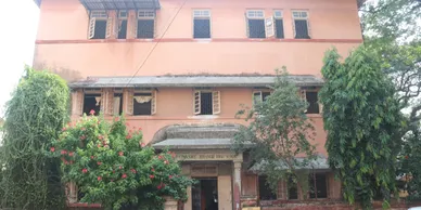 Sir Cowasjee Jehangir High School campus photo 2 of 4 — Tardeo