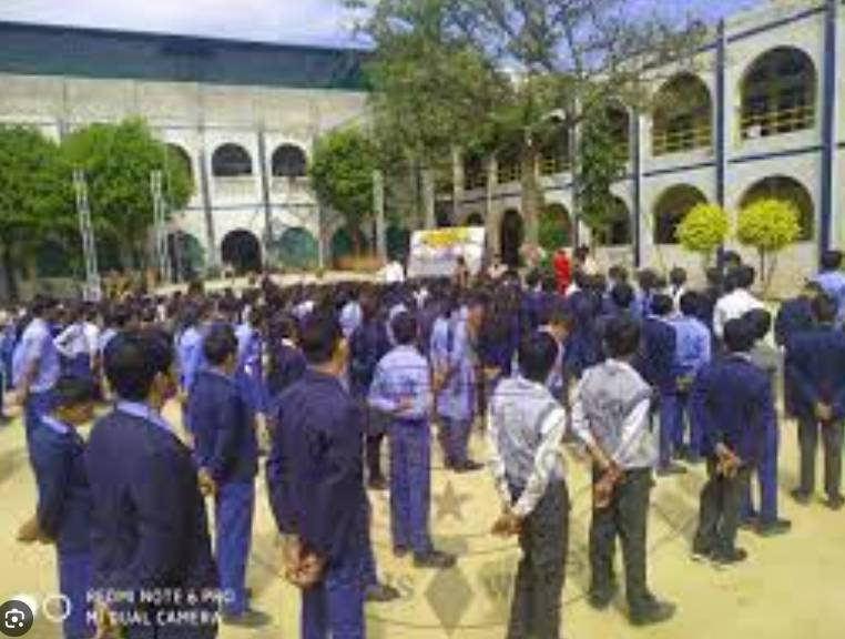 Charan Singh Memorial Convent Senior Secondary School campus photo 2 of 4 — Sampla