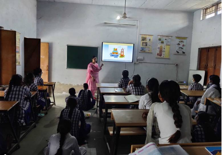 Charan Singh Memorial Convent Senior Secondary School campus photo 3 of 4 — Sampla