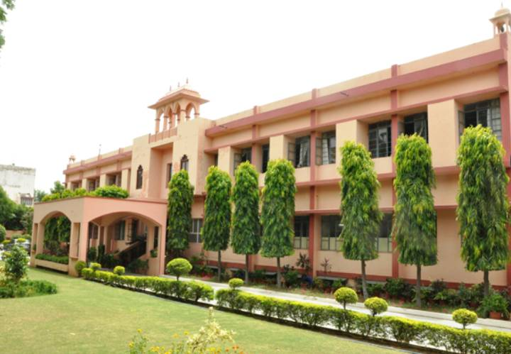 Brightlands Girls Senior Secondary School campus photo 2 of 7 — Vaishali Nagar