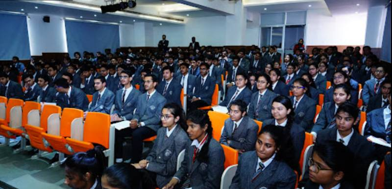 Cambridge Court High School campus photo 6 of 7 — Mansarovar
