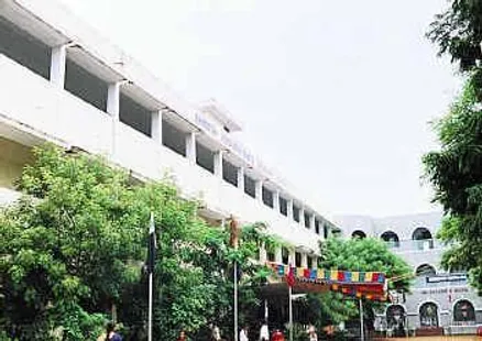 Bharathi Vidyalaya Senior Secondary School campus photo 7 of 9 — Perumbakkam