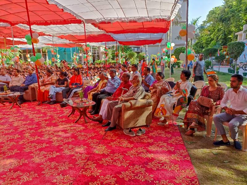 Shri Sanatan Dharam Saraswati Bal Mandir Sr Sec School campus photo 12 of 19 — Punjabi Bagh