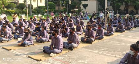 Shri Sanatan Dharam Saraswati Bal Mandir Sr Sec School campus photo 6 of 19 — Punjabi Bagh