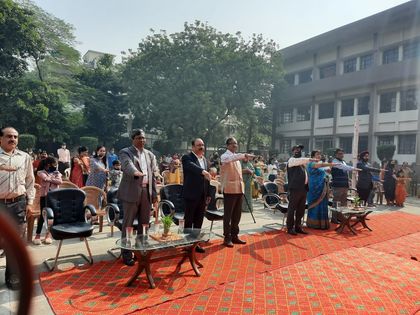 Shri Sanatan Dharam Saraswati Bal Mandir Sr Sec School campus photo 3 of 19 — Punjabi Bagh