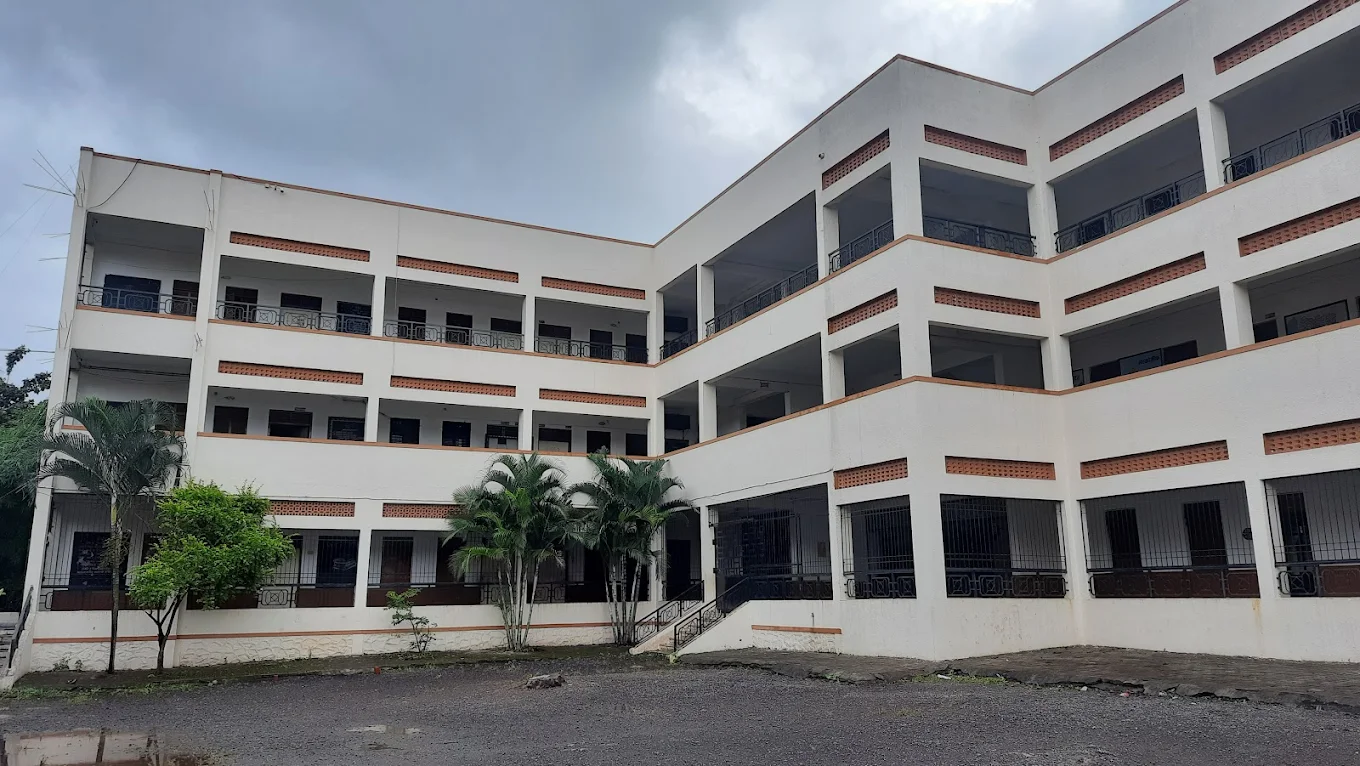 Saraswati Vidya Mandir campus photo 1 of 2 — Talegaon Dabhade